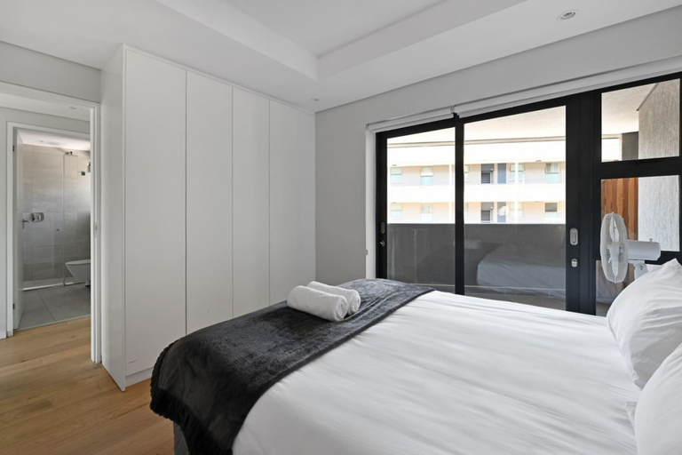 Room 4, Secure 2bed Green Point Retreat Rooftop Pool BBQ, City of Cape Town