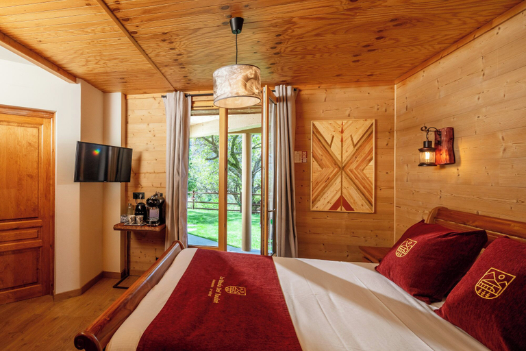 Bedroom 4, LA MASIA DEL TAULAT CHAMBRES D  HOTES, Pyrénées-Orientales