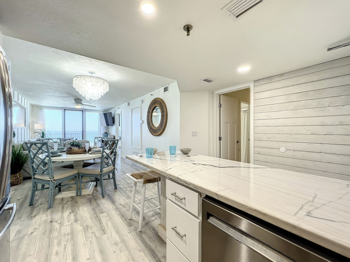 Interior 3, Oceania Beach Club 305, Volusia