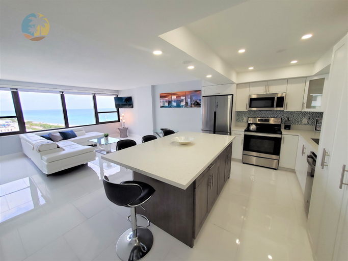 Primary image, Alexander 1104, Miami-Dade