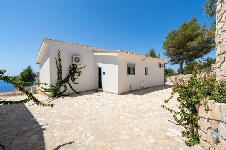 Room 5, Aphitriti Oxomeria in Paxi, Ionian Islands