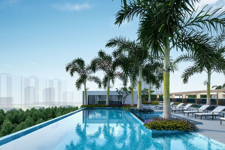 Infinity pool, Taj Palace, Lucknow, Lucknow