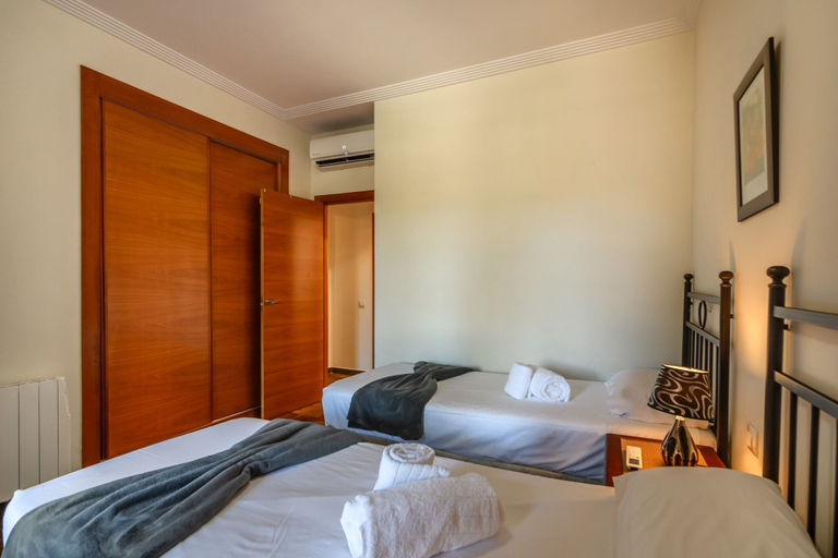 Room 4, Charming Isla Canela Apartment With Terrace, Huelva