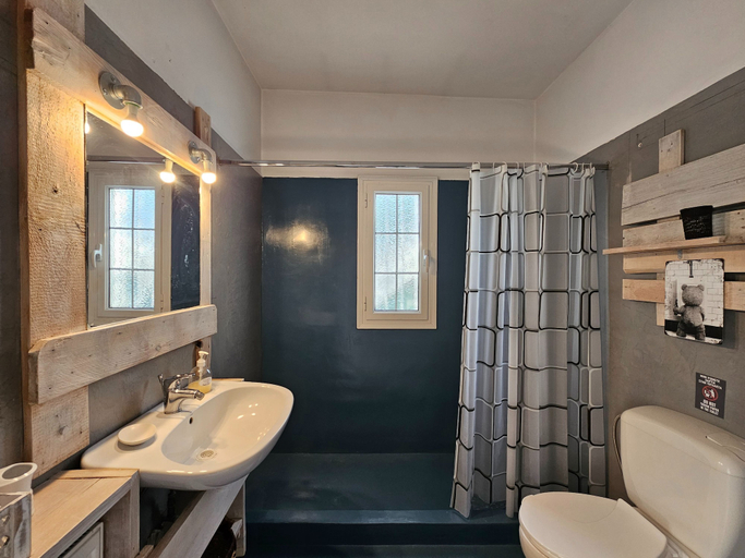 Bathroom 3, Marini Traditional Cottages, Attica