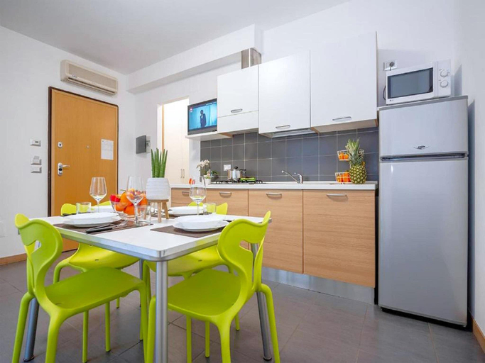 2, Apartment in Martinsicuro near sea, Teramo