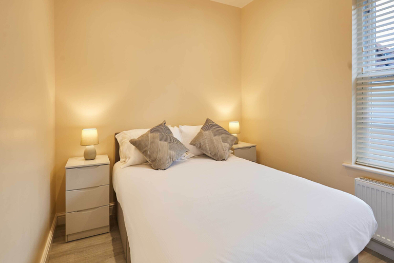 Room 5, Host Stay Ross View First Floor Apartment, North Yorkshire