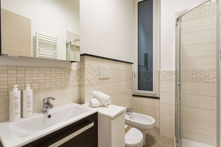 Room 3, Caravella Apartment by Wonderful Italy, Genova