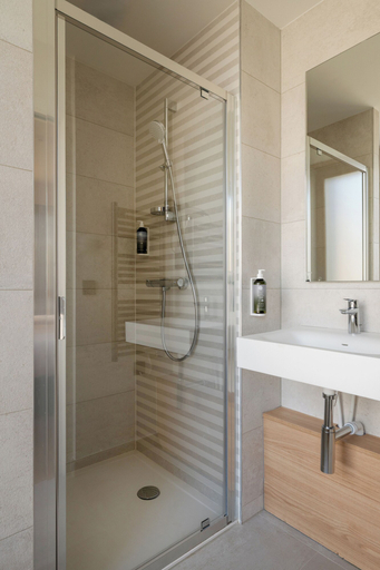 Bathroom 3, All Suites Hôtel | Paris Pleyel – L’île Saint Denis, Seine-Saint-Denis