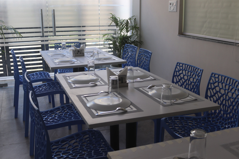 Food & Drinks 5, AXON Bellandur by AXON Hotels, Bangalore