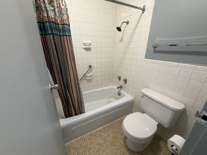 Bathroom 3, BlissPoint Inn wabash, Wabash