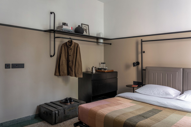 Room 3, Wellesley Hotel, Pune