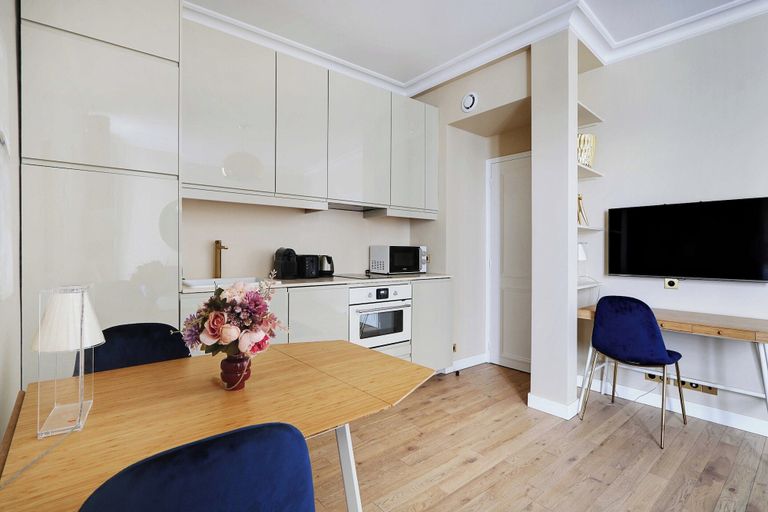 Others 2, Superb Apartment -1br/4p- Musee D'orsay /louvre, Paris