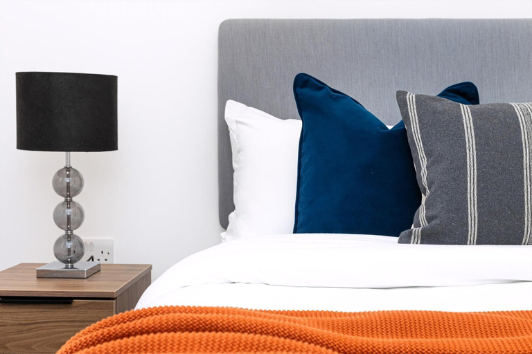 Bedroom 4, Modern Flat, Steps From Oxford Street!, London