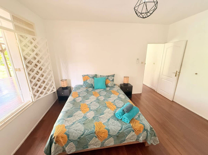 Room 4, La Villa des Palmiers Bleus - Piscine Jardin, Matoury