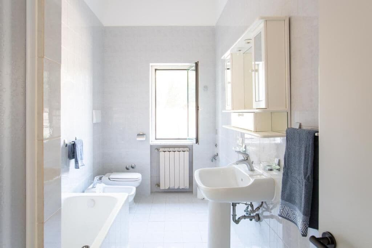 Bathroom 4, VILLA BERTA, Foggia
