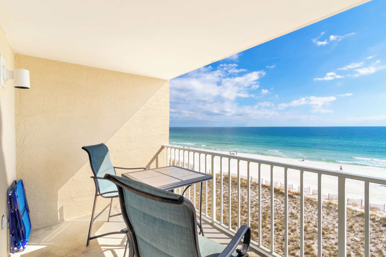 Room 3, NEW Gulf Front - Beaches Pool Dining and Fun, Baldwin