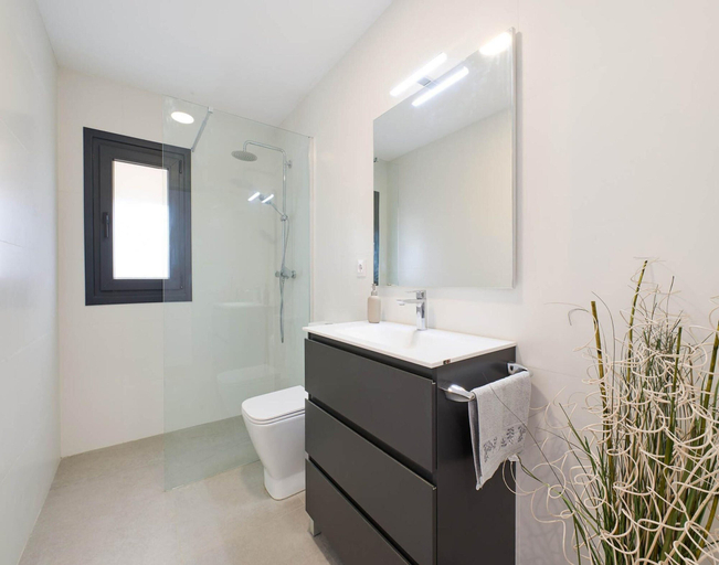 Bathroom 3, Villa in Lloret de Mar With Private Pool, Girona