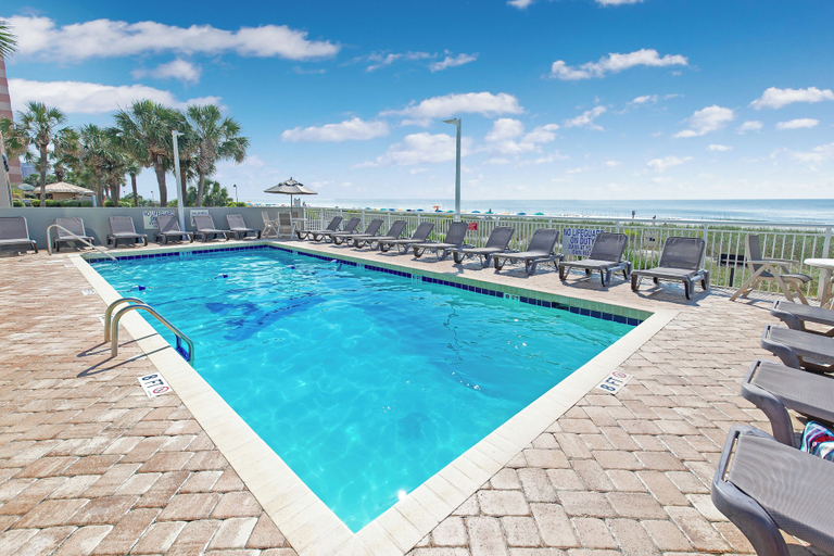 Interior 3, Atlantica 1202, Horry