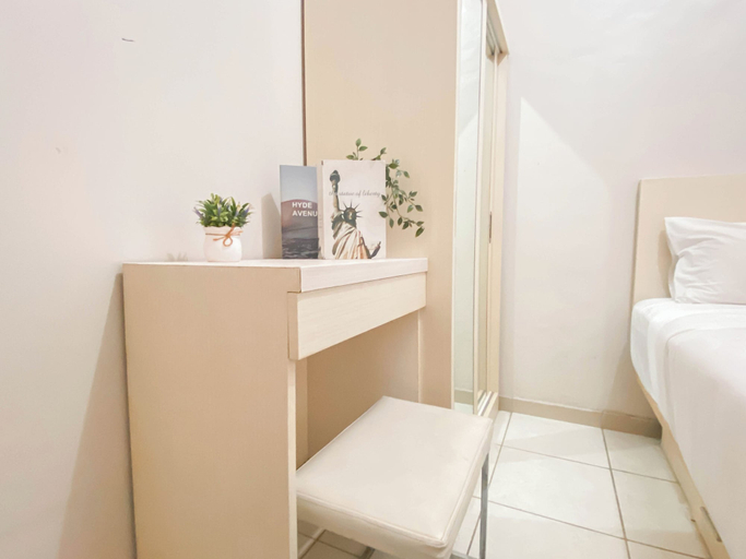 Room 3, Modern And Homey 2Br Apartment Grand Center Point Bekasi, Bekasi