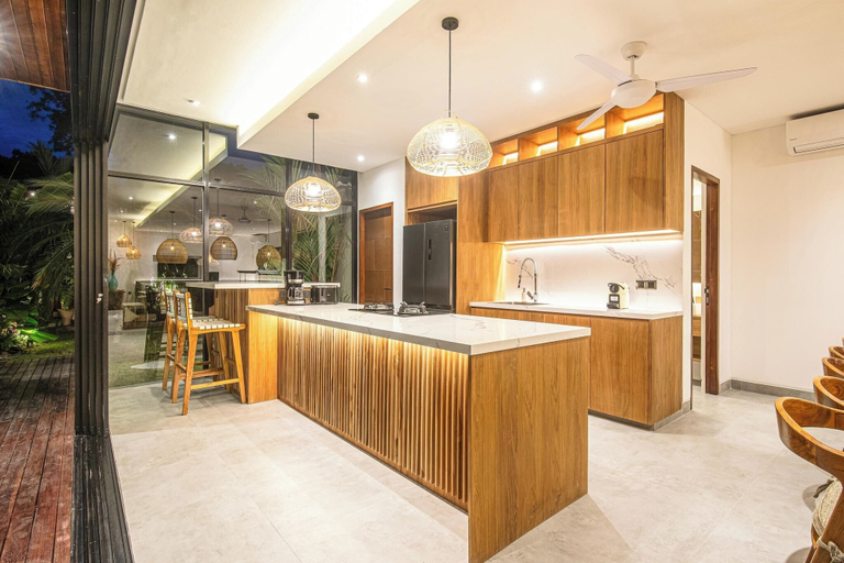 Exterior 2, Elegant 6BR Canggu Villa Steps From the Ocean, Badung