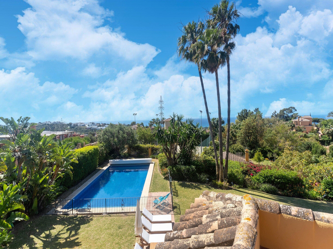 View from property 4, Marbella Family Getaway, Málaga