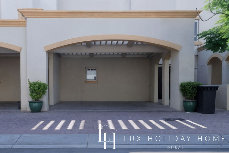 Parking, LUX The Serene Springs Villa, Dubai