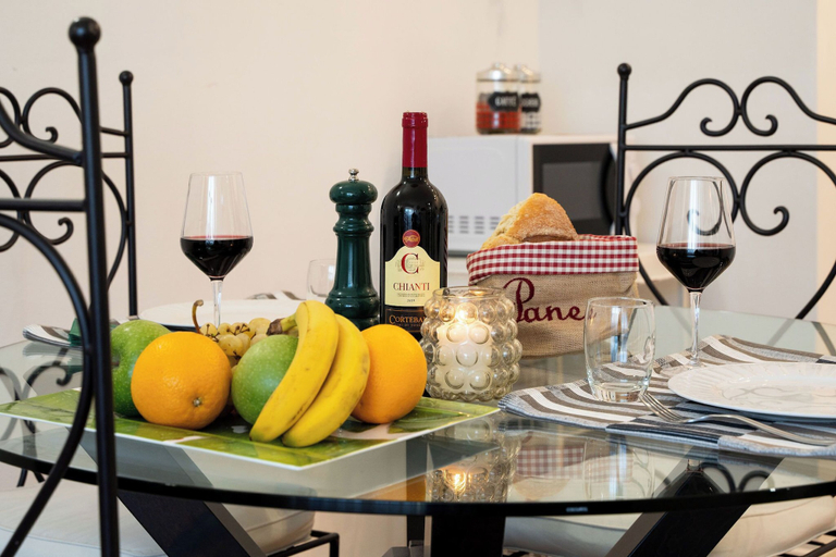 Food & Drinks, Santa Maria Novella - Flo Apartments, Florence