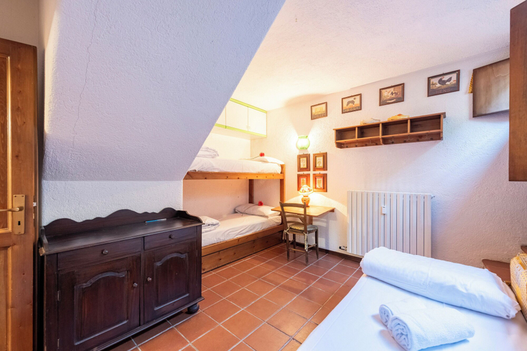 Room 2, Lovely Apartment In Courmayeur, Aosta