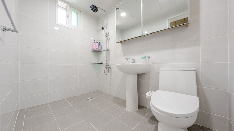 Bathroom 4, Gyeongju Sunflower Private Cottage, Gyeongju