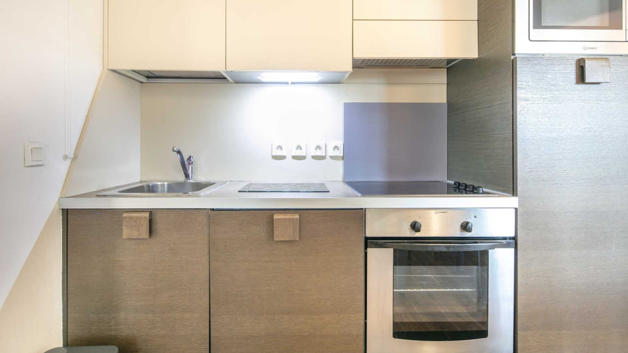 Private kitchen 2, Mountain Retreat in Les Deux Alpes, Isère