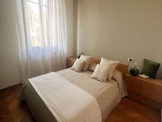 Room 5, Quiet apartment 3th floor - Parco Sempione area, Milano
