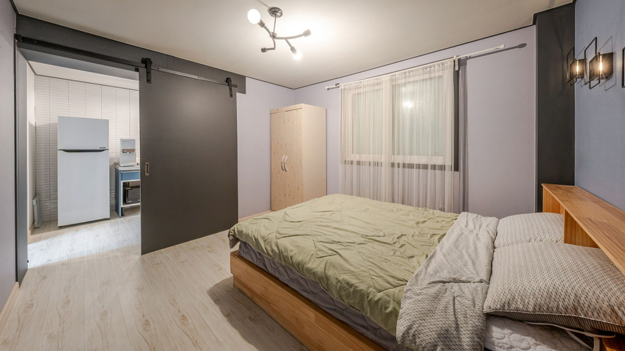 Bedroom 3, Yeonorang Park Pool Villa in Pohang, Pohang