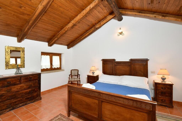 Bedroom 4, Casale il Saùco, Salerno