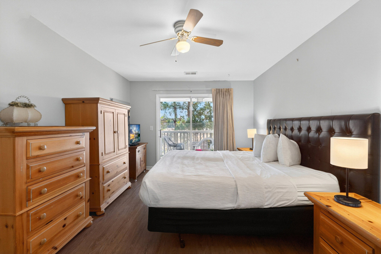 Interior 5, Fairways 26E, Horry