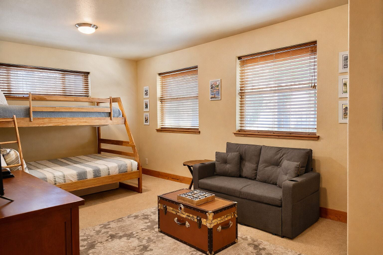 Interior 4, River Song Cabin 3 Bedroom Home, Chelan