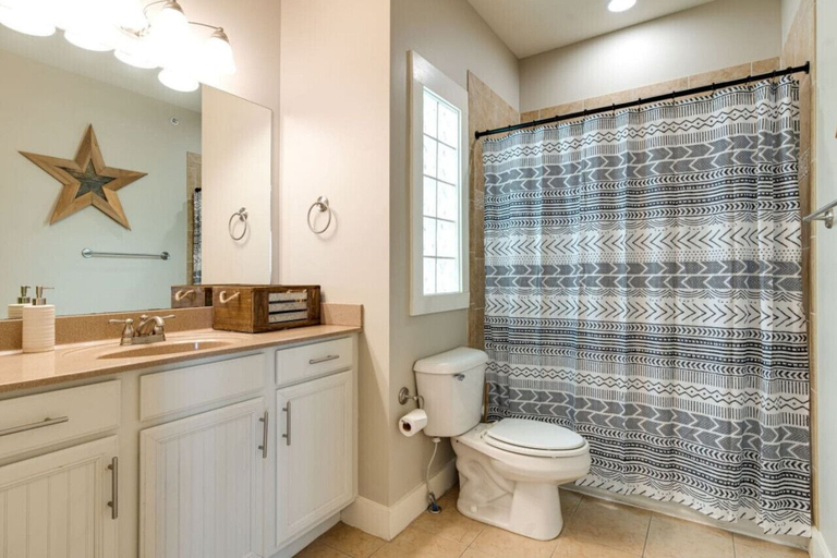 Interior 4, Star Studded - Near Music Row- Private Balcony, Davidson
