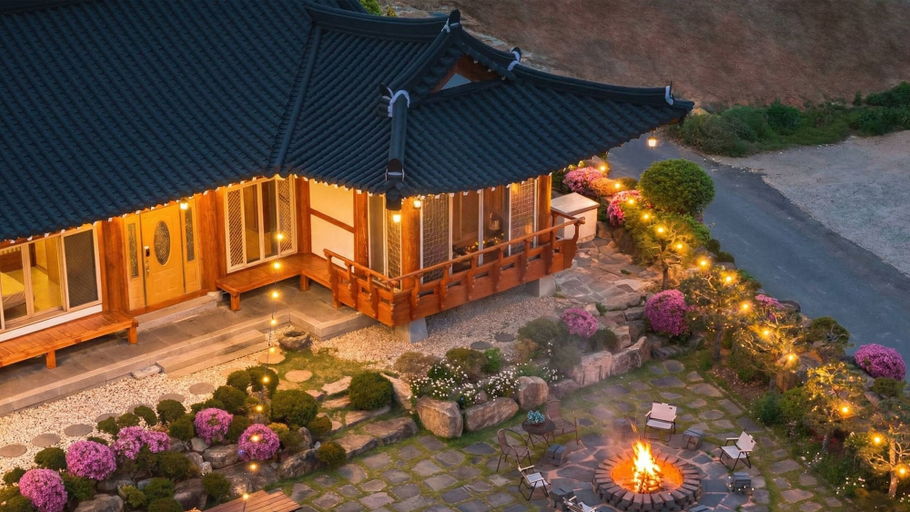 Exterior & Views 1, Yeosu Elon Pension, Yeosu