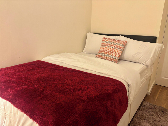 Room 3, Haden Hill Retreat - Wolverhampton, Wolverhampton