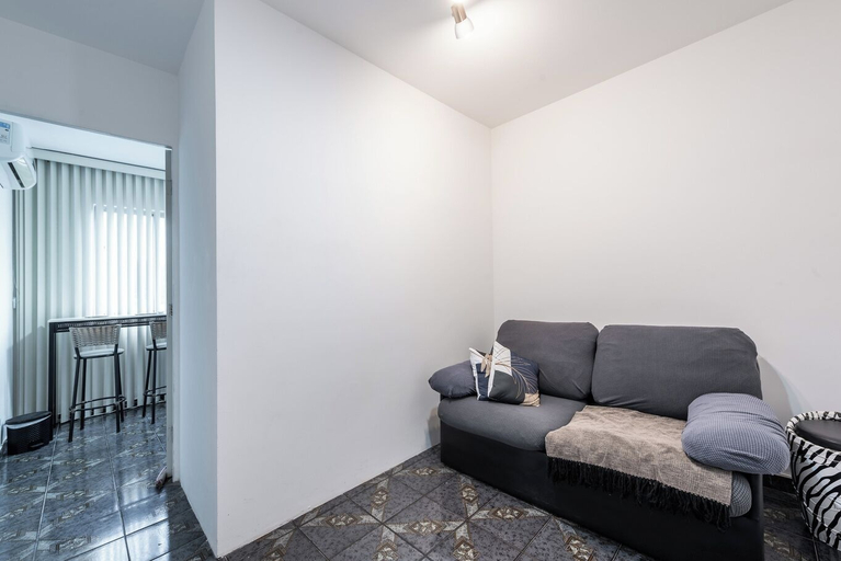 Room 4, Loft Acolhedor com Estacionamento a 150m da Praia, São Vicente