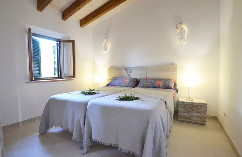 Room 3, Beach Holiday Home With Private Pool, Baleares