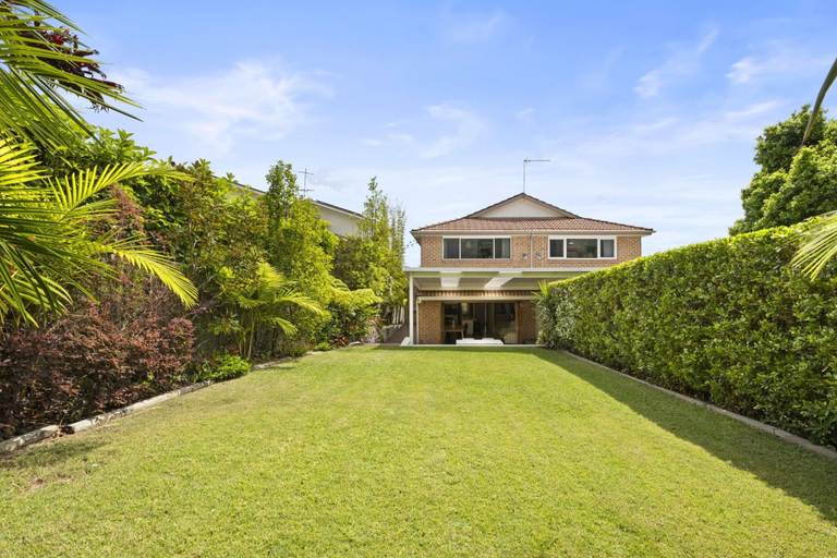 Reception 5, Spacious 3-bed Duplex in Leafy Seaforth, Sydney