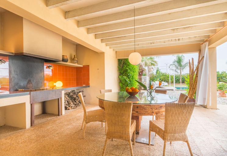Outdoor dining 3, Son Puca I Villa With Saltwater Pool, Baleares