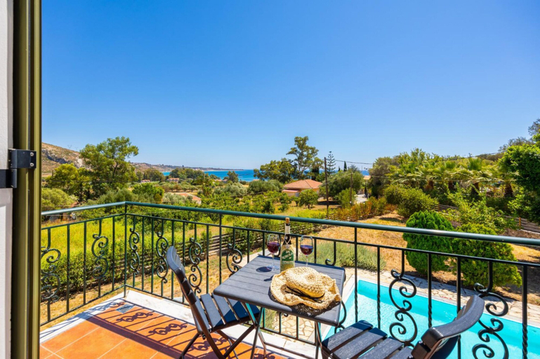 Room 2, Villa Kostis in Kateleios, Ionian Islands