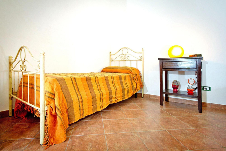 Room 2, Apartment, Castellammare del Golfo, Trapani