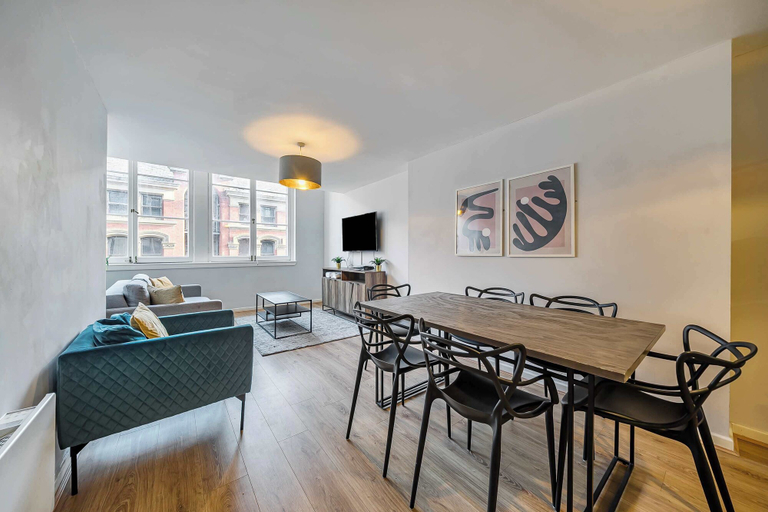 Room 2, Host Stay Apartment 11 Stanley Street, Sefton