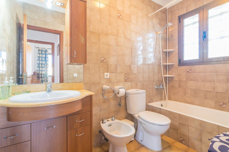 Bathroom 3, La Encina - Apartment In Port D'alcudia, Baleares