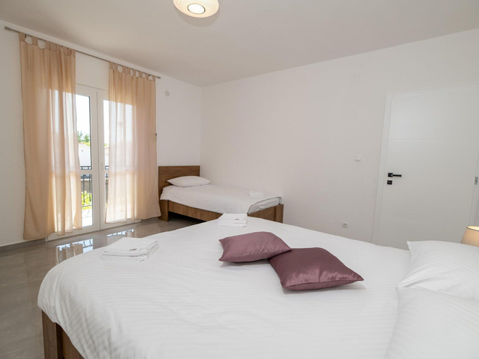 Bedroom 2, Apartment in Seline Near Paklenica Park, Starigrad