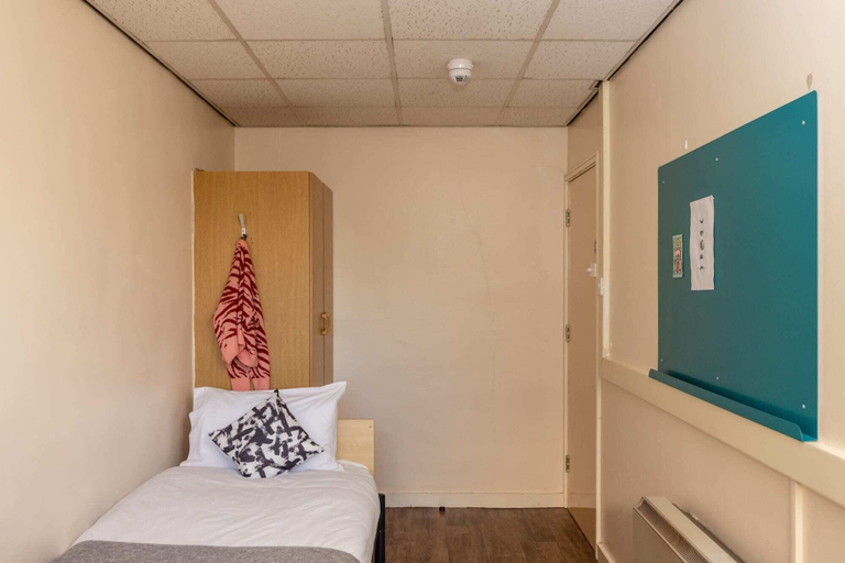 Bedroom 3, John Lester & Eddie Colman Courts, Manchester