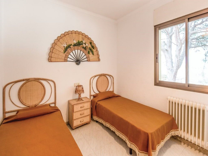 Room 3, Holiday Home in Spain With Private Pool, Girona