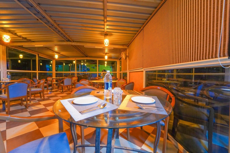 Dining 4, Hotel Silver Leaf, Satara